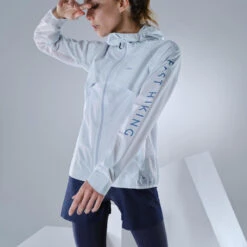 Quechua Veste Ultra Légère Hybride De Randonnée Rapide FH900 Femme Grise. -Quechua Promos Magasin veste ultra legere hybride de randonnee rapide fh900 femme grise 4